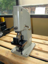 Kniehebelpresse "Gressel" [18]